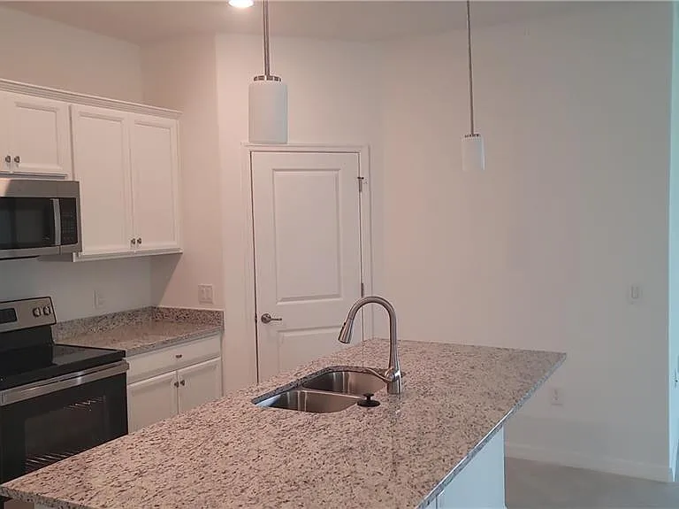 3389 Menores Way — Photo 5