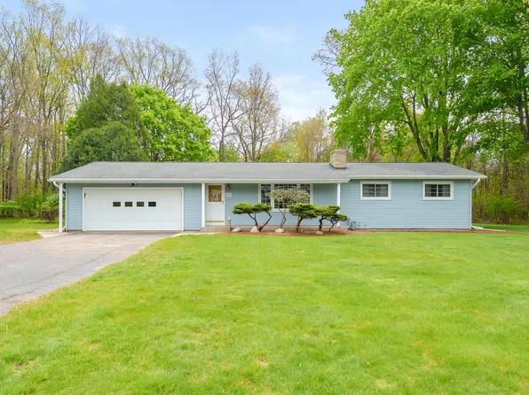 275 Beaumont Dr, Battle Creek, MI 49014