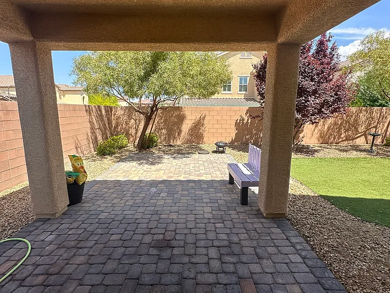 576 Glassford Ct — Photo 39