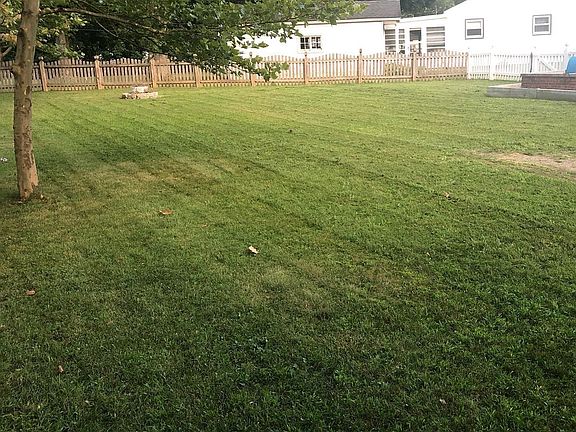 5th image of 60 Lincoln Dr