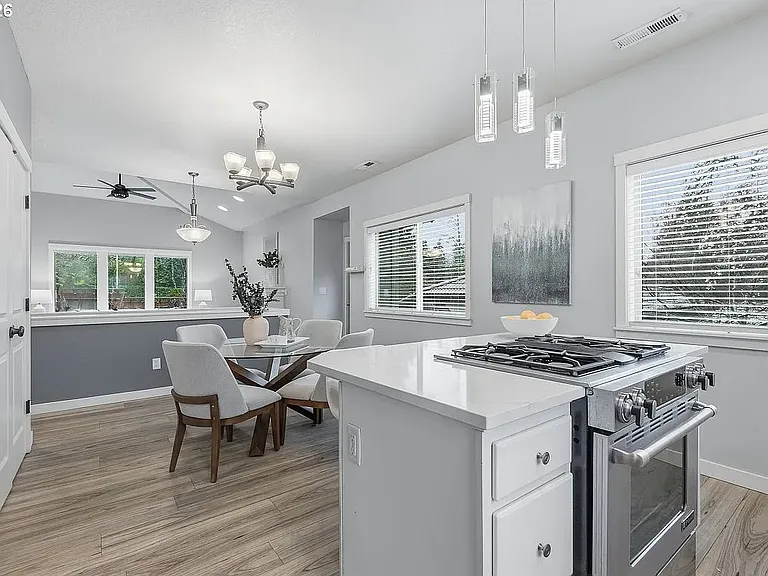 7704 SW Cresmoor Dr — Photo 14