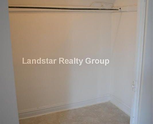 5th image of 3812 N Pine Grove Ave