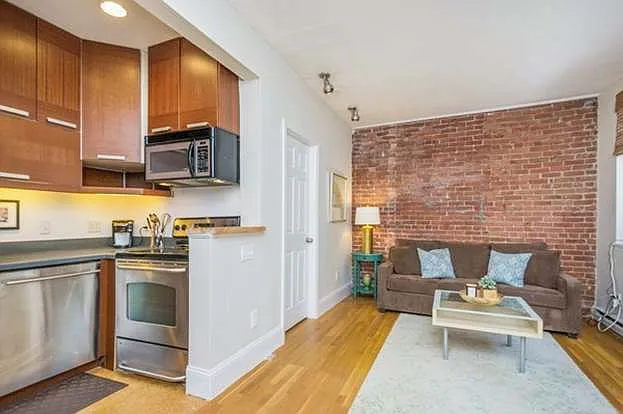 121 Salem St #2C — Photo 14