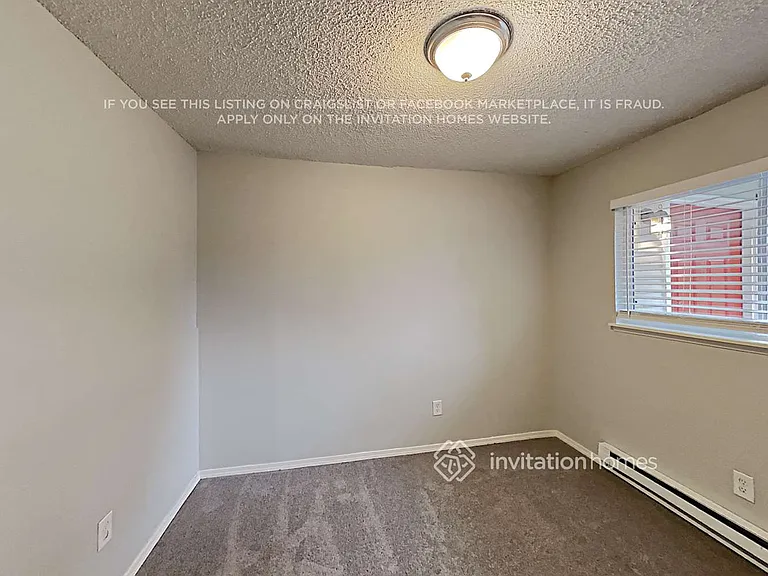 12428 42nd Ave NE — Photo 14
