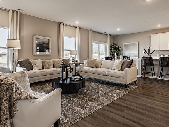 3rd image of 8141 Clary Ln