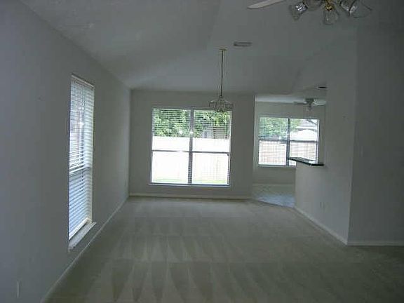 2nd image of 10610 Twin Circles Dr