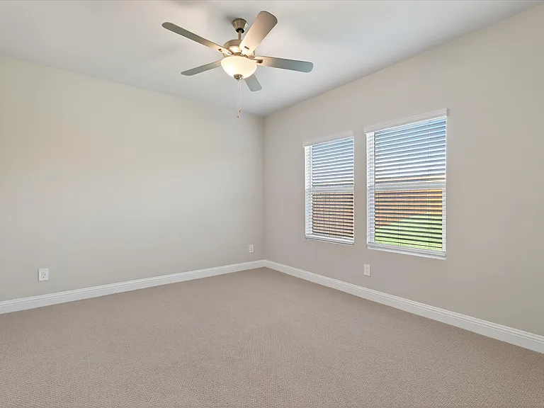 1724 Arches Rd — Photo 8
