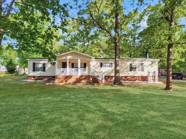 1040 Myrtle Dr, Santee, SC 29142