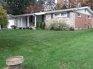 1462 Wynnewood Dr, Bethlehem, PA 18017