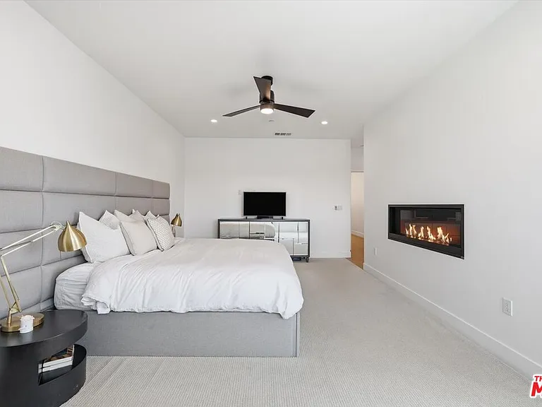 11003 Ocean Dr — Photo 41