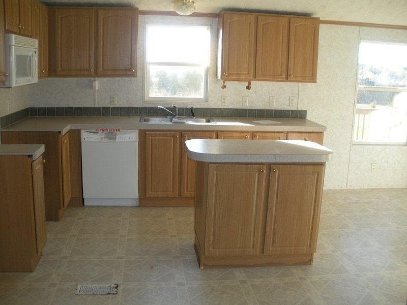 2nd image of 2831 Chestnut Hill Rd