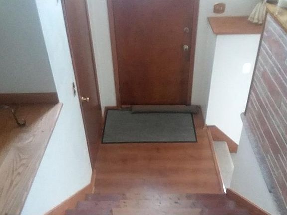 4th image of 206 Janet Dr