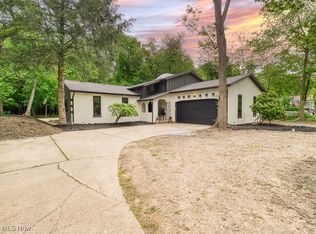 1429 Vermilion Rd, Vermilion, OH 44089