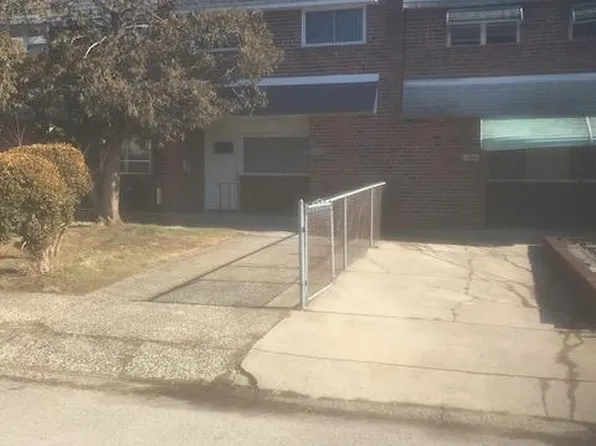 1527 N Saratoga Pl, Philadelphia, PA 19122