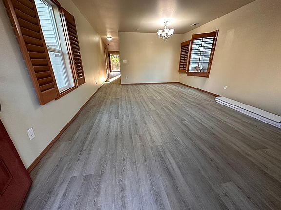 2nd image of 1423 Grant Ave