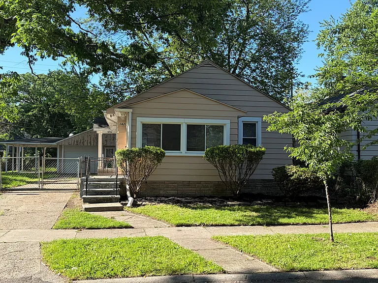 1620 Channing St — Photo 1