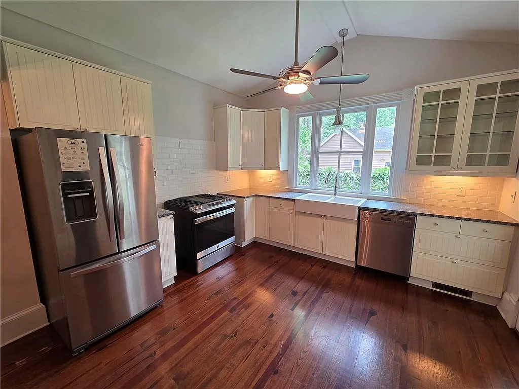 Building Photo - 1055 Longley Ave NW