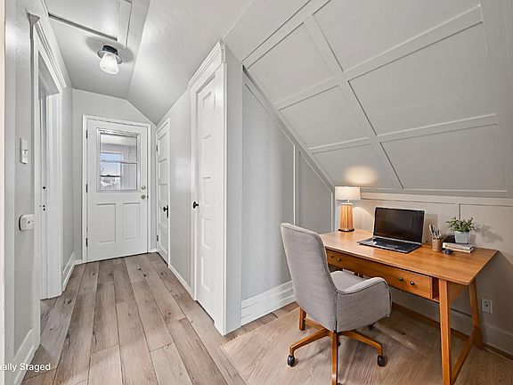 5th image of 720 44th St #3