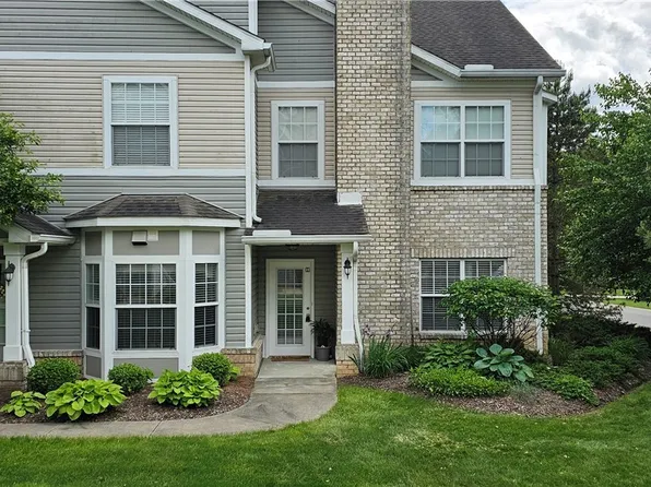 522 Robinwood Ln APT H, Copley, OH 44321