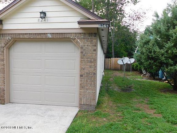 3rd image of 8241 Lakemont Dr