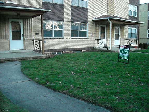 2nd image of 904 Northwest Blvd