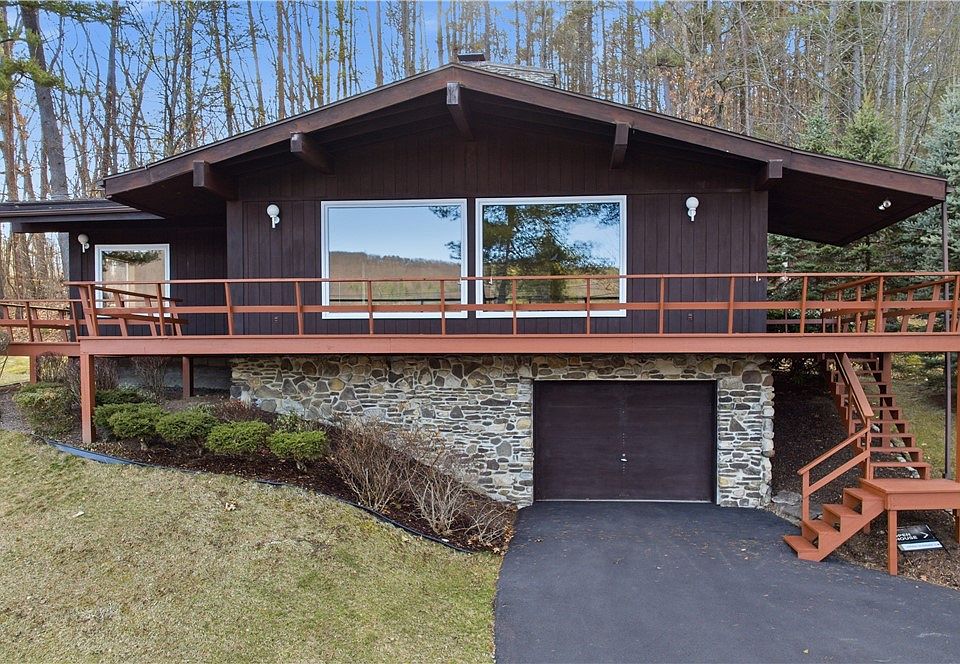 1st image of 15079 W Lake Rd