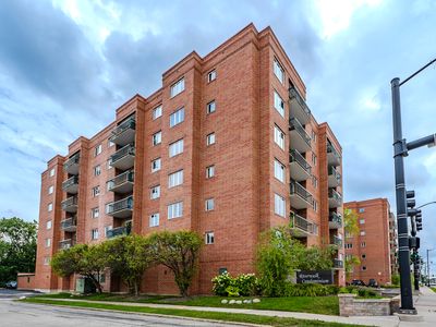 545 S River Rd APT 508, Des Plaines, IL, 60016