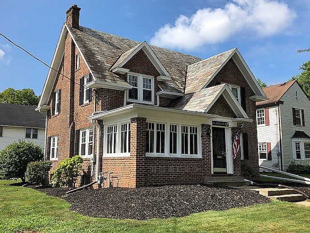 1st image of 203 College Ave