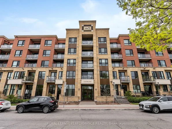 316 Bruyere St #509, Ottawa, ON K1N 0C3