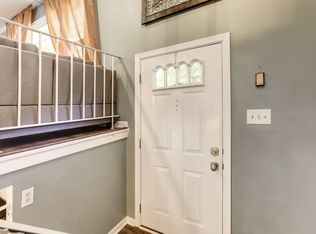 12018 Willowood Dr, Woodbridge, VA 22192