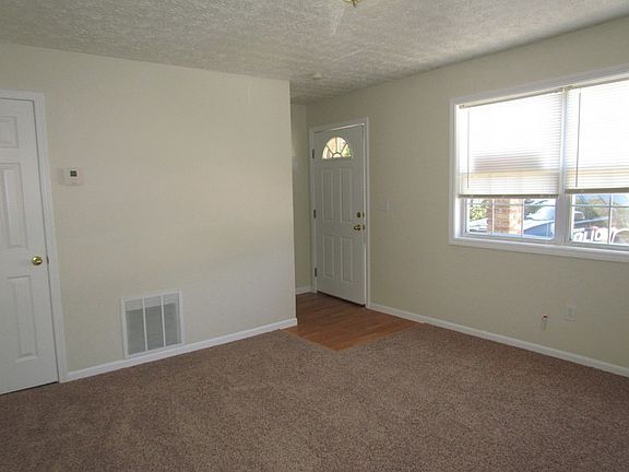 5th image of 319 Harold St APT 3