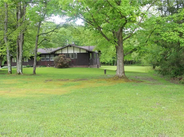 666 E Windsor Rd, Orwell, OH 44076