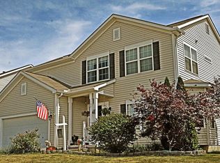 162 Chestnut Estates Dr, Commercial Point, OH 43116