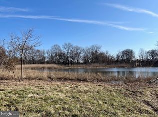 203 Riverside Dr, Chester, MD 21619