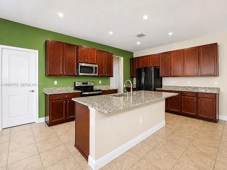 10976 SW Tessili Way — Photo 8