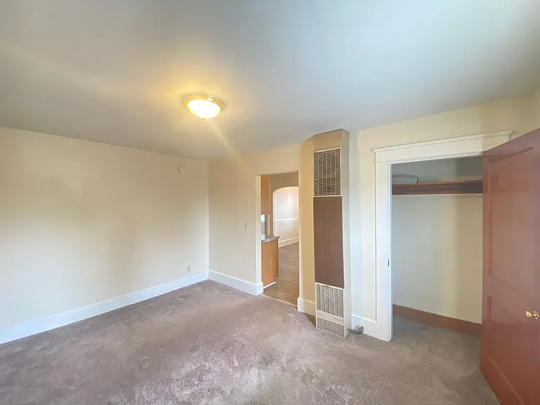 16 Linwood St #E — Photo 13