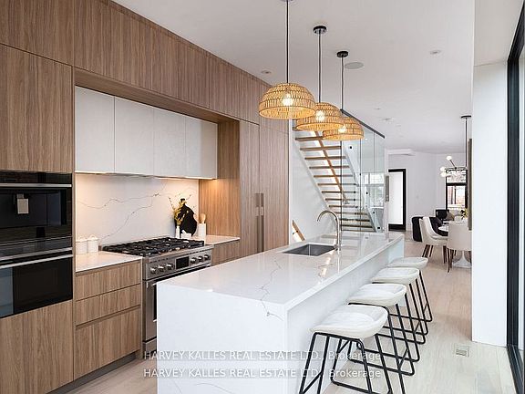 5th image of 140 Harrison St