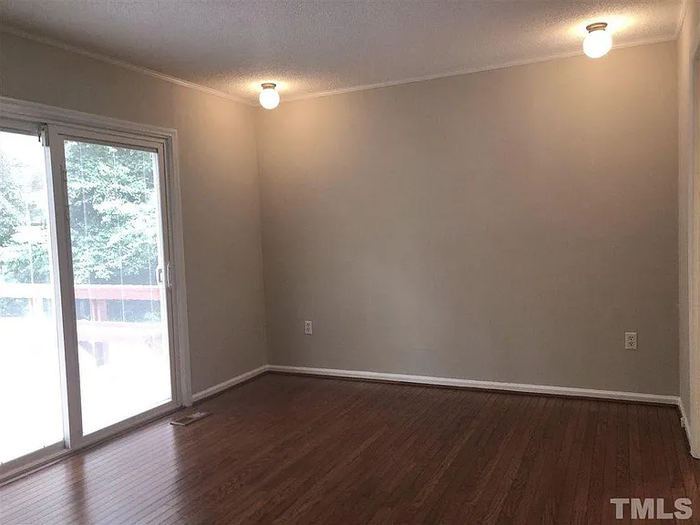 1017 Stonehedge Ave — Photo 22