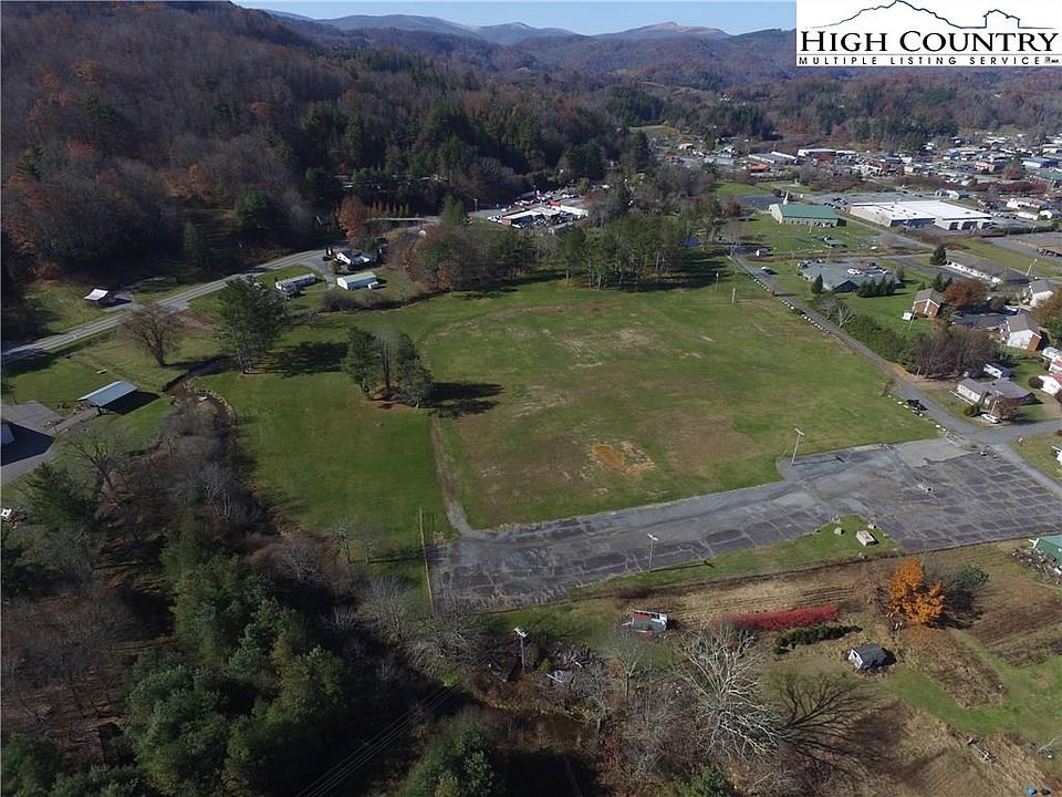 1st image of 322 Meadow Brook Loop