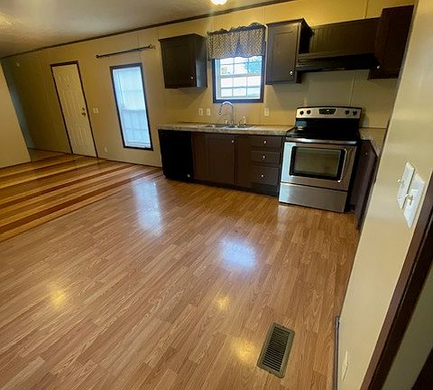 2nd image of 1106 Sean Cir Lot 29
