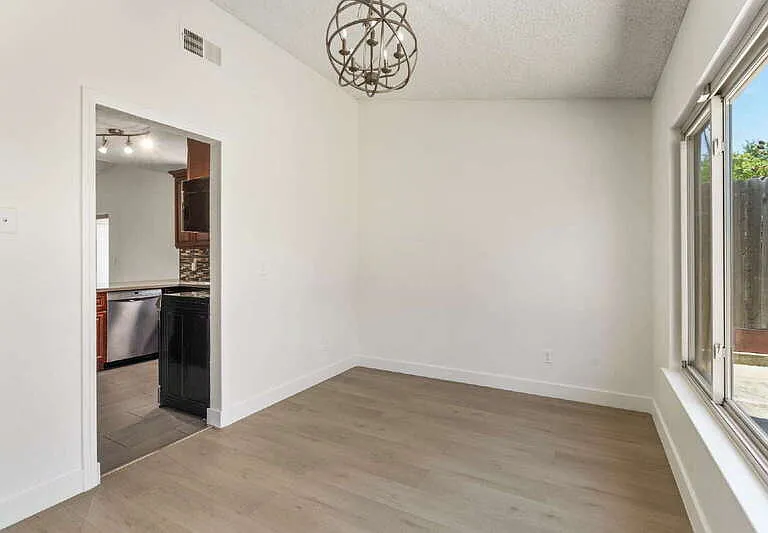 5041 Palm Ave — Photo 12