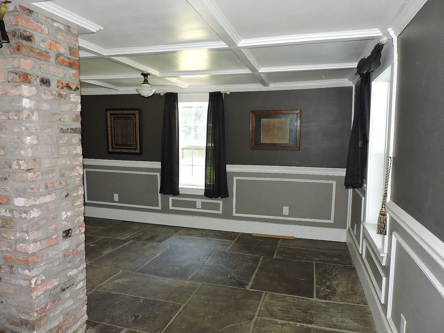2 bed, 2.0 bath, 900 sqft, $2,100 — Photo 2