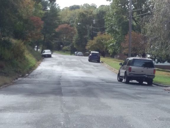 4th image of 629 Custer Dr