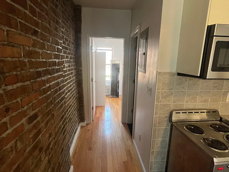 170 Delancey St #18 — Photo 5