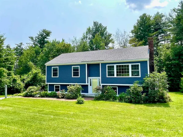 84 Everett Park Road, New London, NH 03257