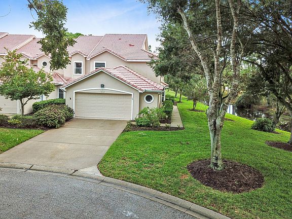 2nd image of 30 Golf Villa Dr