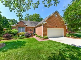 905 Cherokee Ct, High Point, NC 27262
