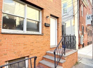 2408 S Juniper St, Philadelphia, PA 19148