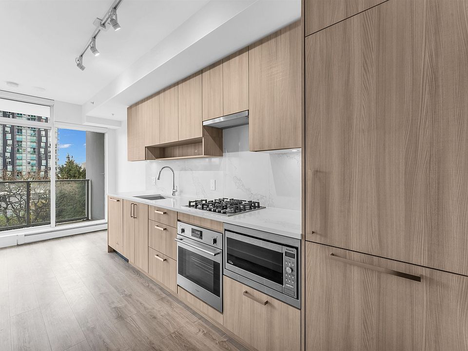 1st image of 13350 Central Ave #507