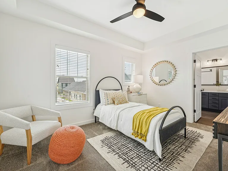 Magnolia Row — Photo 19